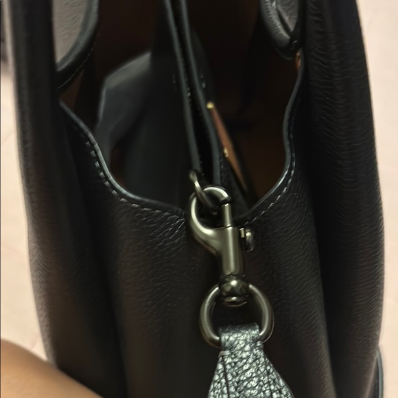 Coach Lana 23 - Picture 6 of 6